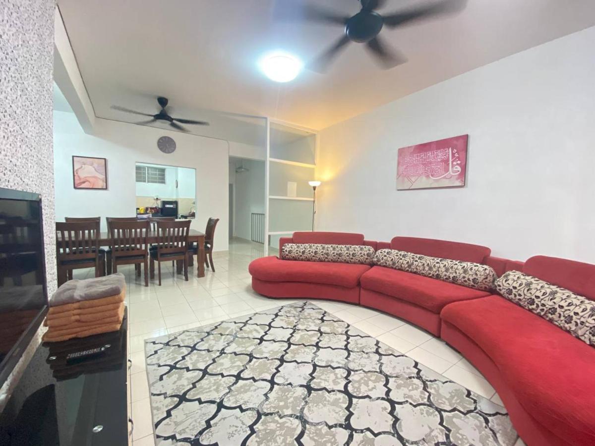 Homestay Juta Mines Seri Kembangan Balakong Serdang Lama 外观 照片